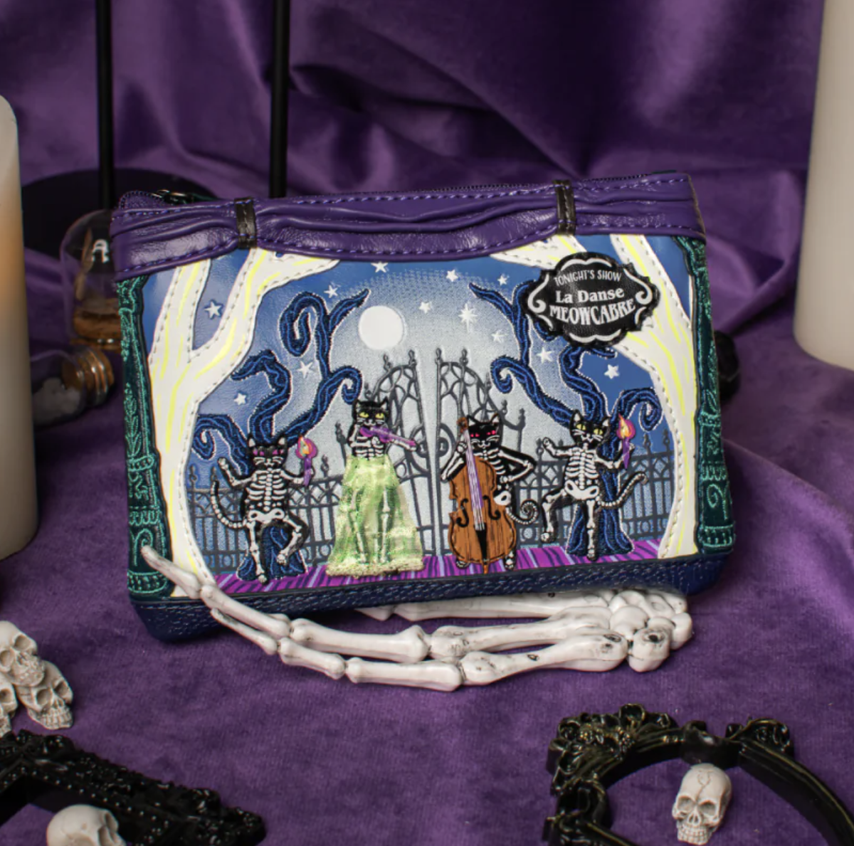 Vendula Haunted Theatre Zipper Coin Purse