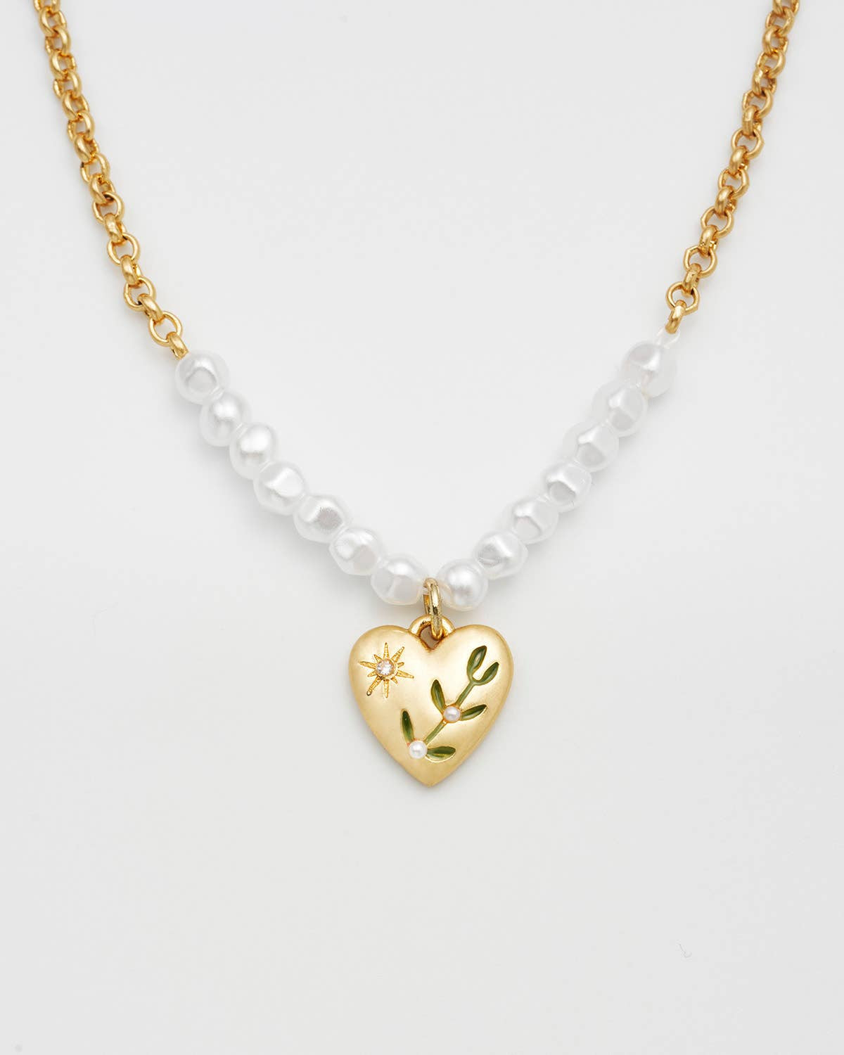Niva Mistletoe Heart Pearl Necklace