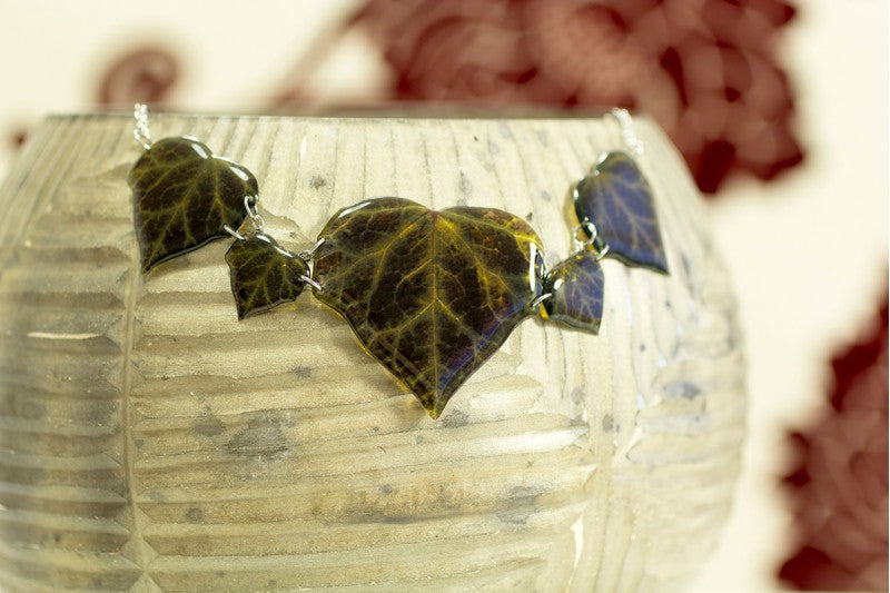 Acdria Dark Ivy Leaf Necklace - Podarok