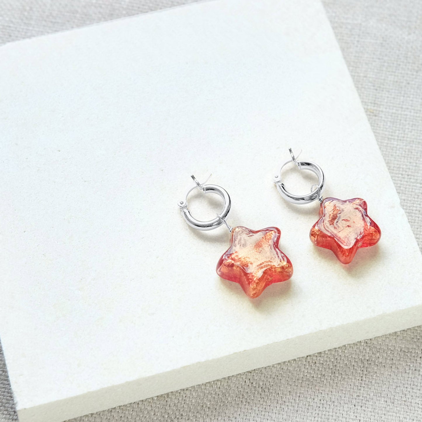 Lezzeri Silver Star Hoop Earrings - Ruby - Podarok