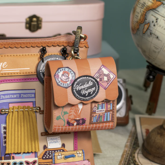 Vendula Voyage Pods Case