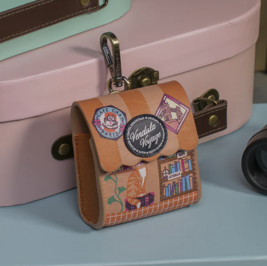 Vendula Voyage Pods Case