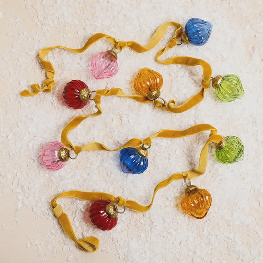 Vintage Bauble Garland