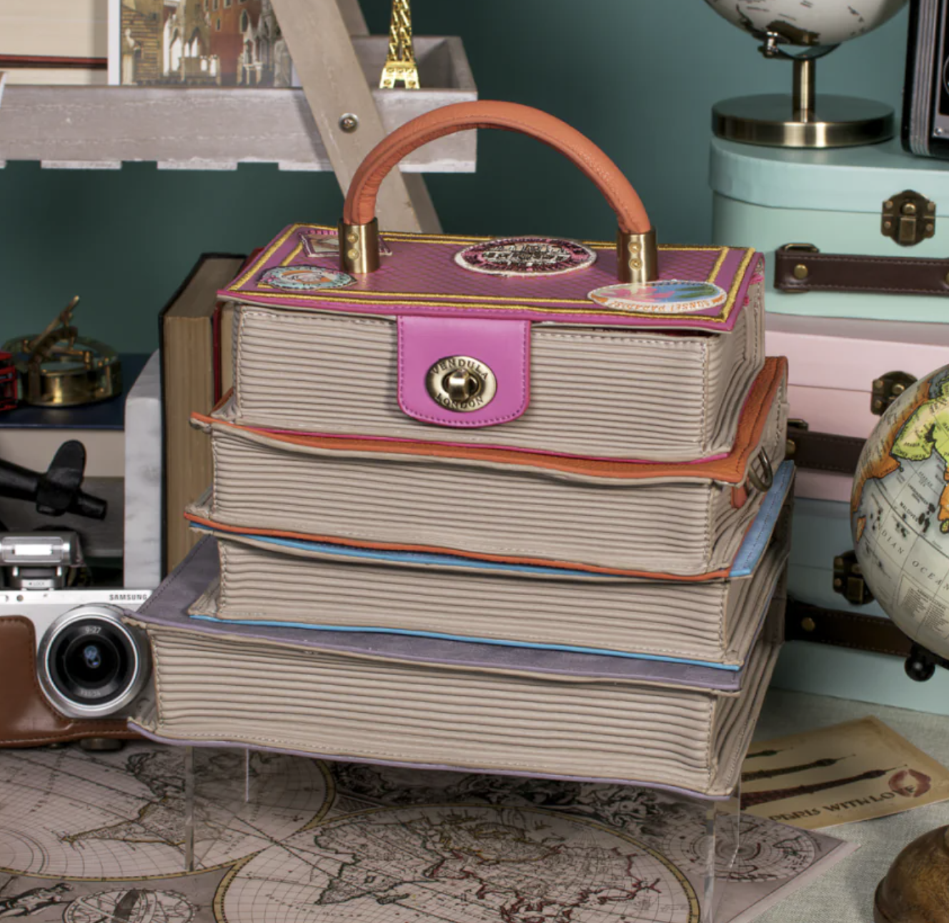 Vendula - Voyage Travel Book Stack Bag