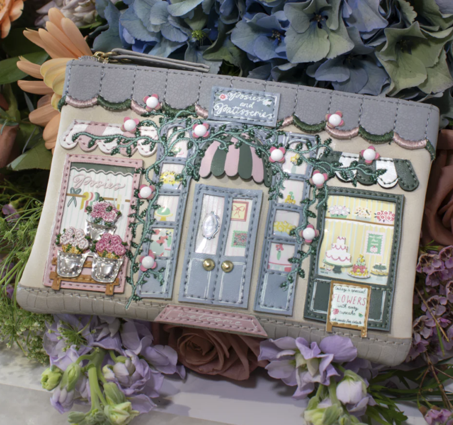 Vendula - Posies and Patisseries Zipper Coin Purse