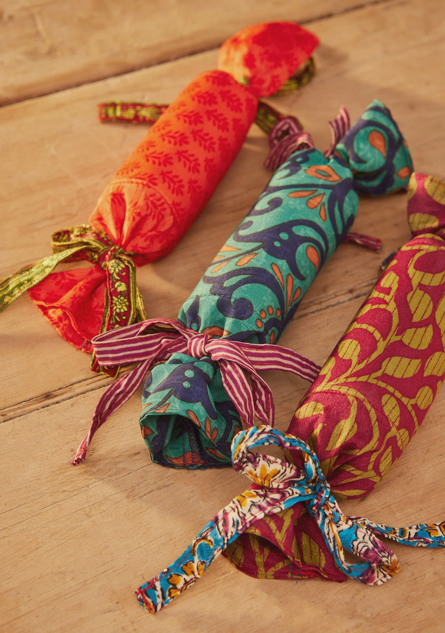 Recycled Sari Reusable Cracker