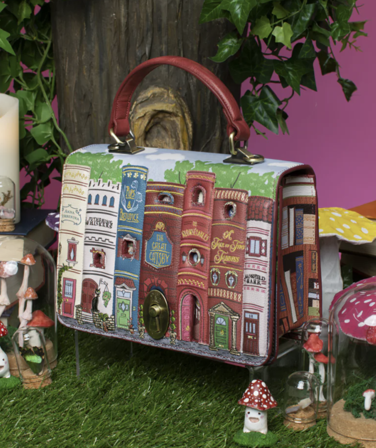 Vendula - Bookshelf Boulevard Cassie Bag