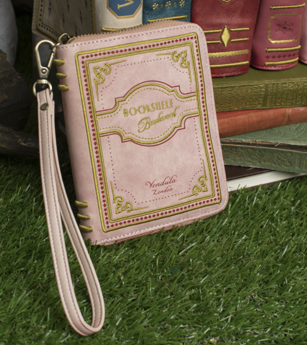 Vendula - Bookshelf Boulevard Coin Purse