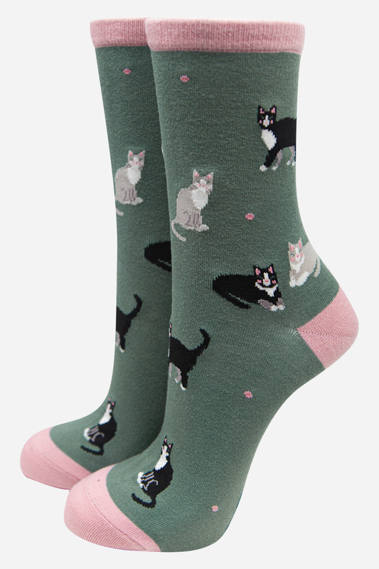 Green and Pink Cute Cats Bamboo Socks