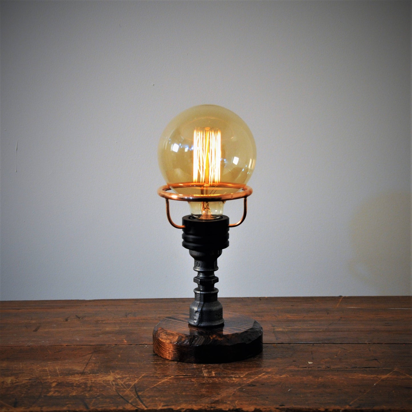 AJ Metal& Light Small Industrial Lamp